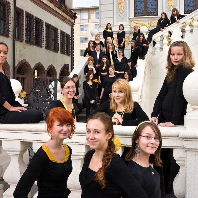 Fotoshooting des Mädchenchores der Schola Cantorum Leipzig in der Leipziger Innenstadt