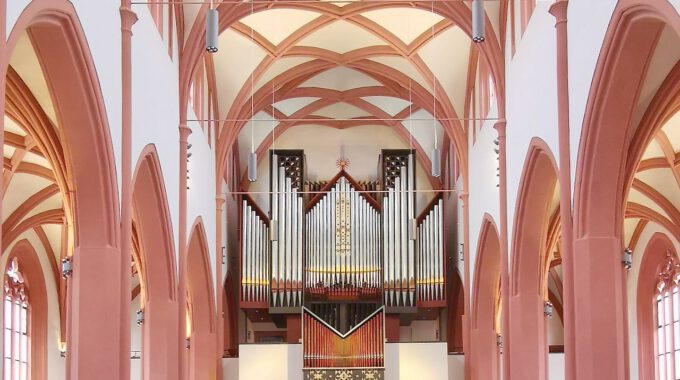 Innenansicht Der Stadtkirche Bayreuth Mit Orgel