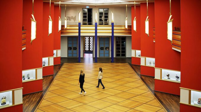 Die Pfeilerhalle im Grassimuseum für angewandte Kunst