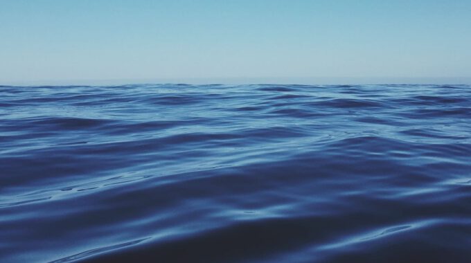 Wellen auf dem Wasser