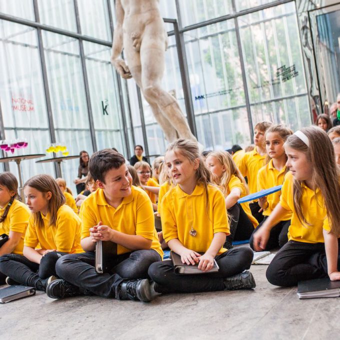 Mitglieder des Kinderchores im Leipziger Bildermuseum