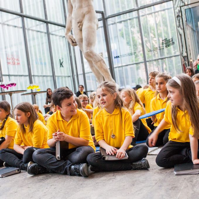 Mitglieder Des Kinderchores Im Leipziger Bildermuseum