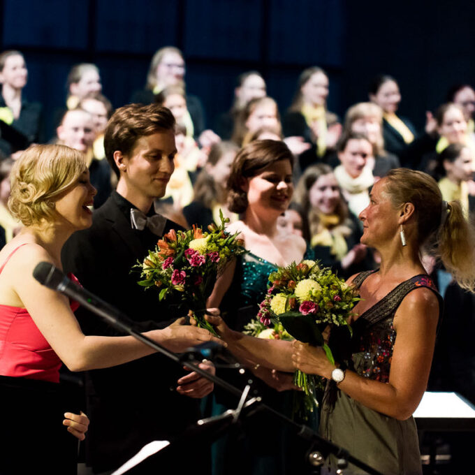 Aufführung Von Carl Reineckes Märchenoper "Die Wilden Schwäne" Im Leipziger Bildermuseum Durch Die Schola Cantorum Leipzig