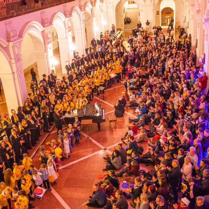 Musikalische Eröffnung Der Advents- Und Weihnachtssaison Mit Der Schola Cantorum Im Neuen Rathaus Leipzig