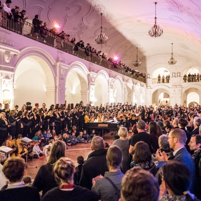 Musikalische Eröffnung Der Advents- Und Weihnachtssaison Mit Der Schola Cantorum Im Neuen Rathaus Leipzig