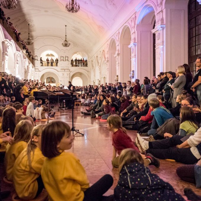 Musikalische Eröffnung der Advents- und Weihnachtssaison mit der Schola Cantorum im Neuen Rathaus Leipzig
