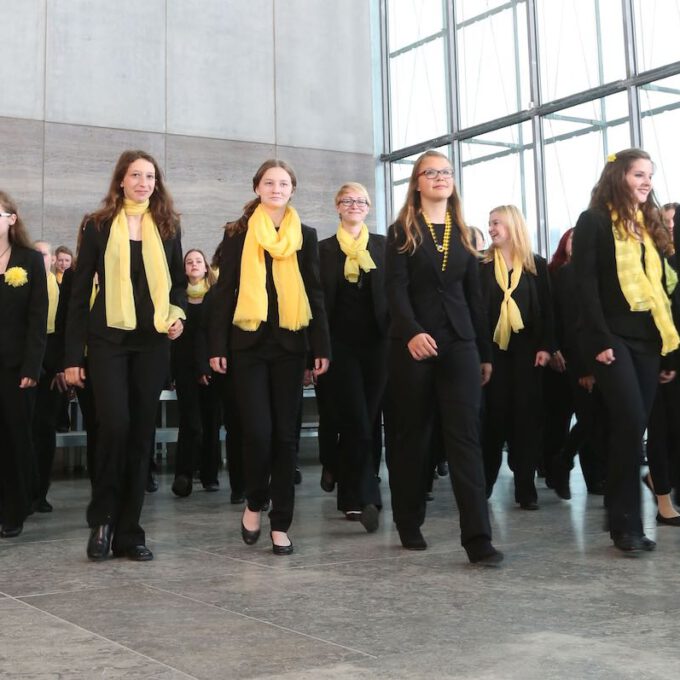 Mitglieder des Mädchen- und Frauenchores der Schola Cantorum im Museum der bildenden Künste Leipzig