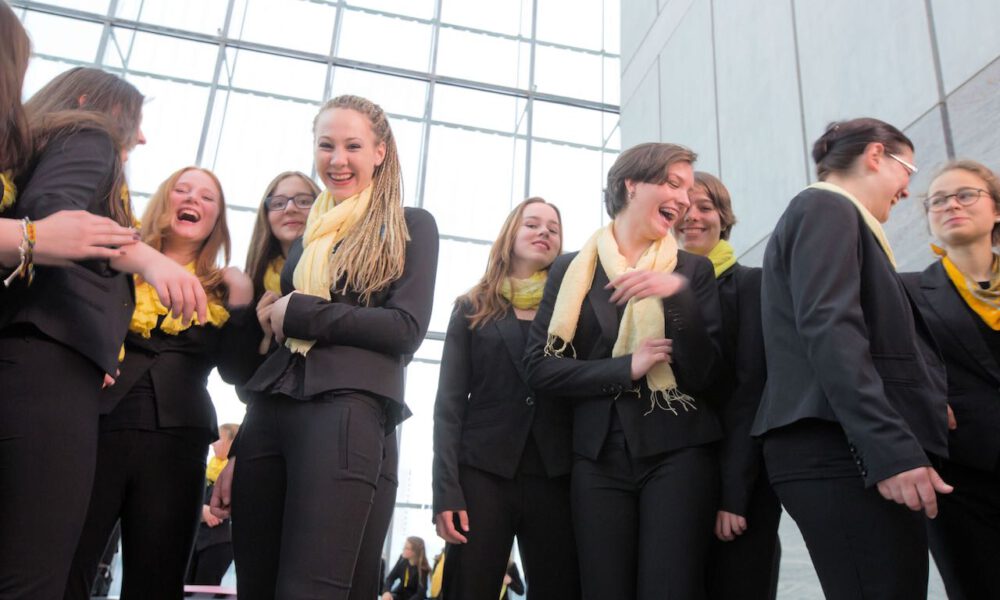 Mitglieder Des Mädchen- Und Frauenchores Der Schola Cantorum Im Museum Der Bildenden Künste Leipzig