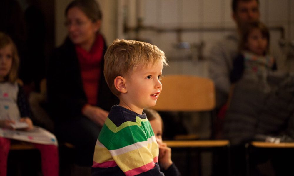 Kinder Mit Klassischer Musik In Berührung Bringen, Ist Das Anliegen Der Konzertreihe "Große Musik Für Kleine Ohren"