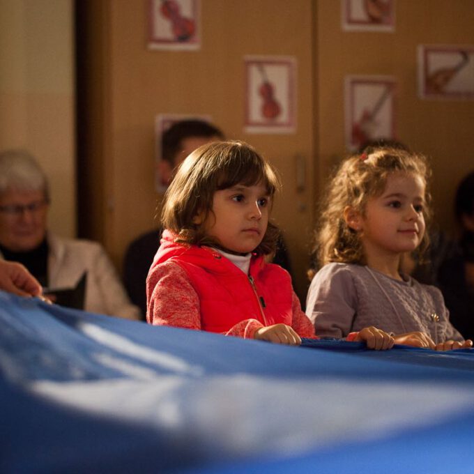 Kinder mit klassischer Musik in Berührung bringen, ist das Anliegen der Konzertreihe "Große Musik für kleine Ohren"