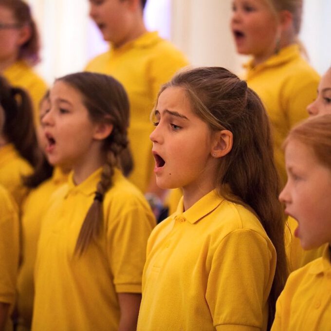 Der Kinderchor Der Stadt Leipzig Mit Traditionellem Und Modernem Herbstrepertoire In Der Alten Börse