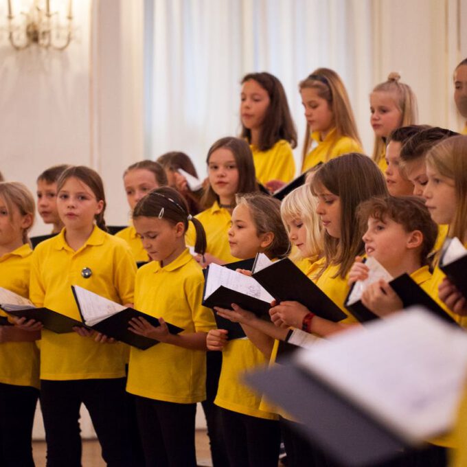 Der Kinderchor Der Stadt Leipzig Mit Traditionellem Und Modernem Herbstrepertoire In Der Alten Börse