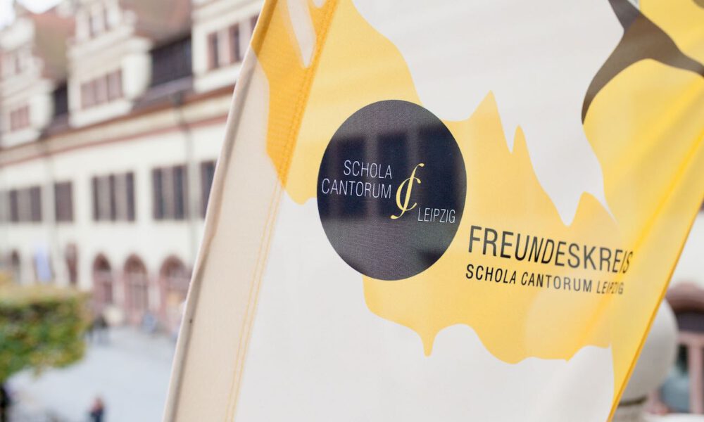 Freundeskreis-Beflaggung vor der Alten Handelsbörse Leipzig