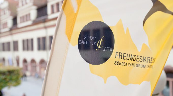 Freundeskreis-Beflaggung vor der Alten Handelsbörse Leipzig