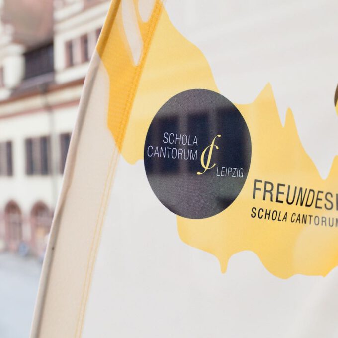 Freundeskreis-Beflaggung vor der Alten Handelsbörse Leipzig