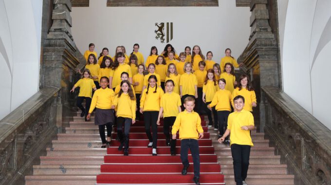 Mitglieder des Kinderchores der Schola Cantorum Leipzig während eines Fotoshootings im neuen Rathaus Leipzig