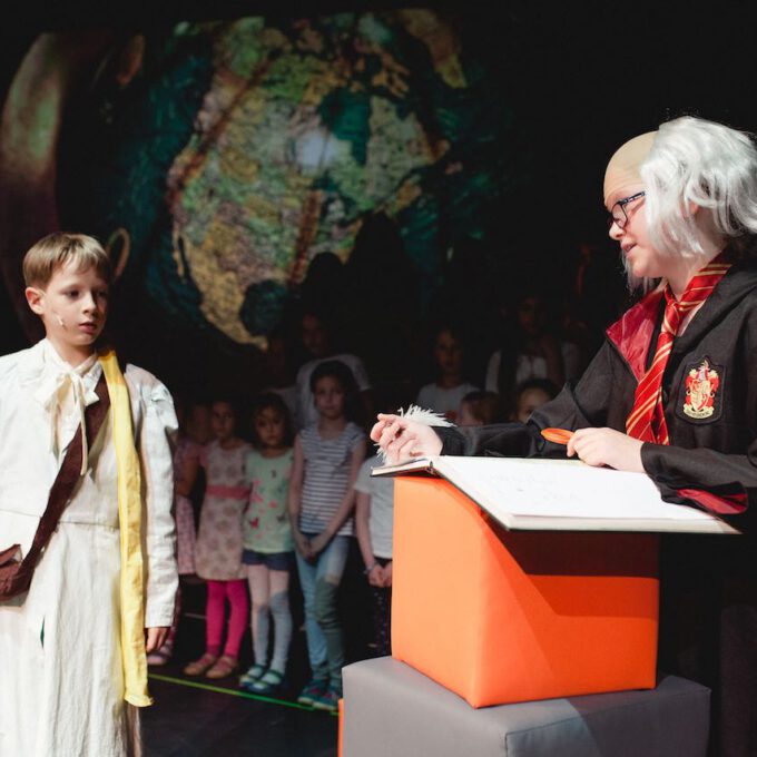 Der Geschäftsmann in der Kinderoper "Der kleine Prinz"