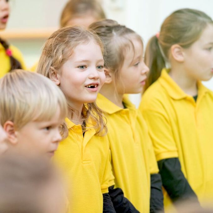 Die Mitglieder Der Spatzenchöre Der Stadt Leipzig Sind Mit Einem Konzert Zu Gast In Der Kinderklinik Der Universität.