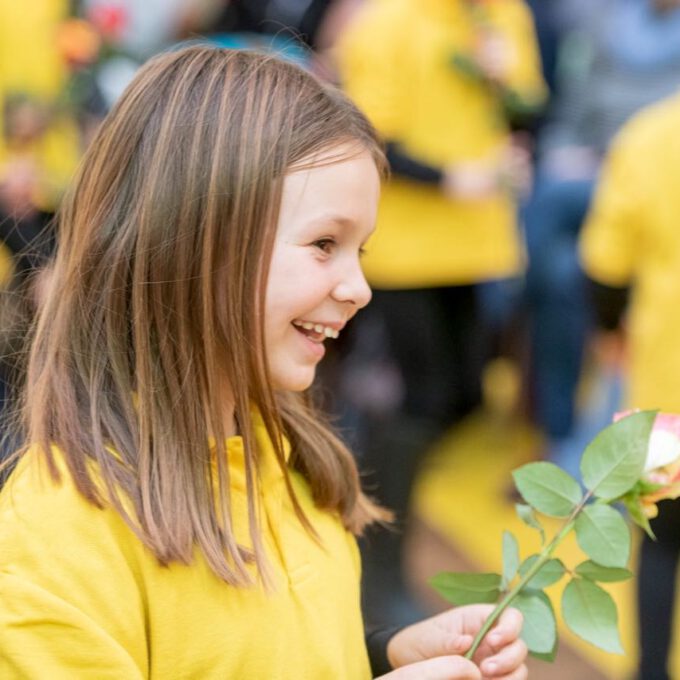 Die Mitglieder der Spatzenchöre der Stadt Leipzig sind mit einem Konzert zu Gast in der Kinderklinik der Universität.