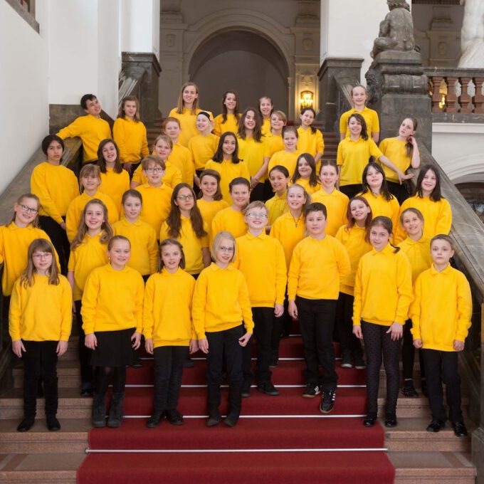 Mitglieder des Kinderchores Schola Cantorum im Neuen Rathaus Leipzig