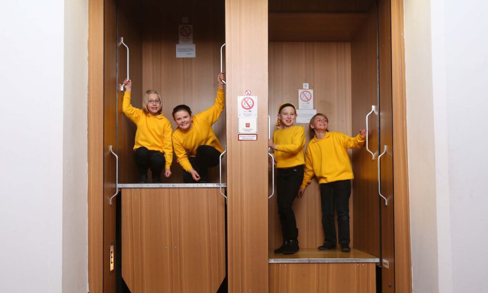 Mitglieder Des Kinderchores Schola Cantorum Im Neuen Rathaus Leipzig