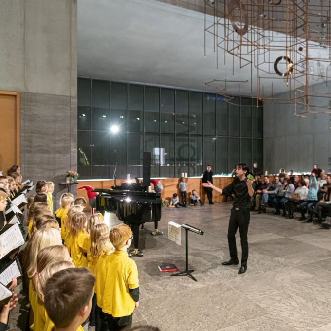 Weihnachtskonzert von Spatzenchören und Kinderchor im Museum der bildenden Künste