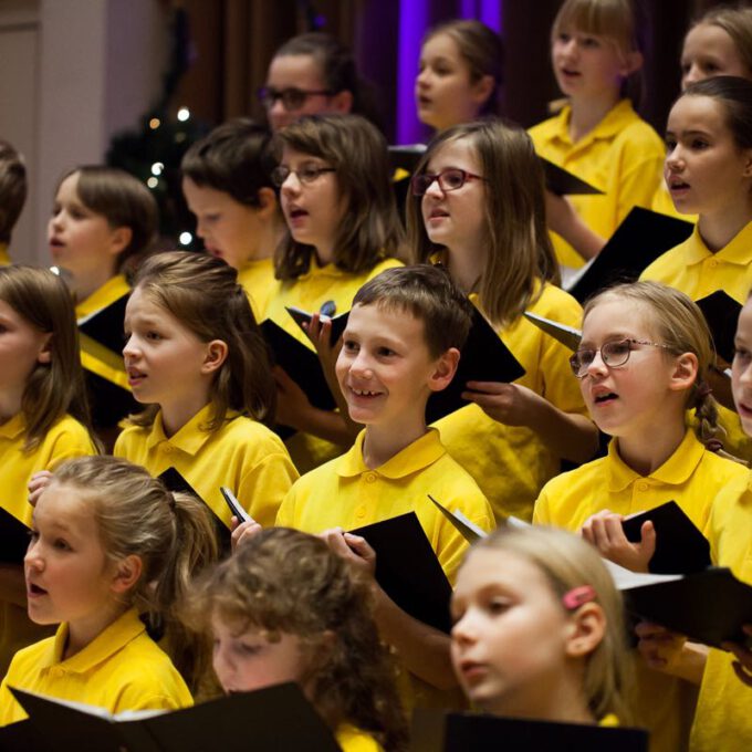 Gemeinsames Weihnachtskonzert Von Spatzenchören Und Kinderchor Der Stadt Leipzig