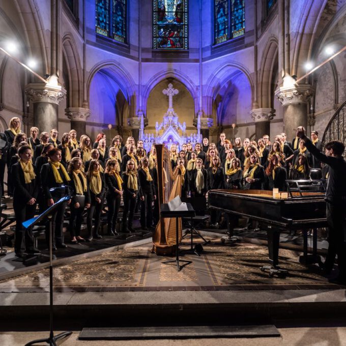 Weihnachtsliedersingen Des Mädchen- Und Frauenchores In Der Leipziger Peterskirche