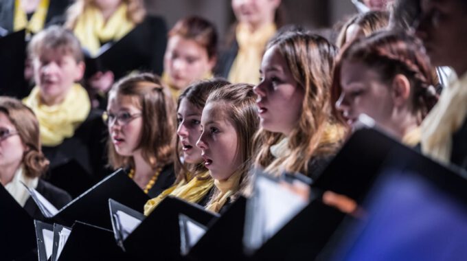 Weihnachtsliedersingen Des Mädchen- Und Frauenchores In Der Leipziger Peterskirche