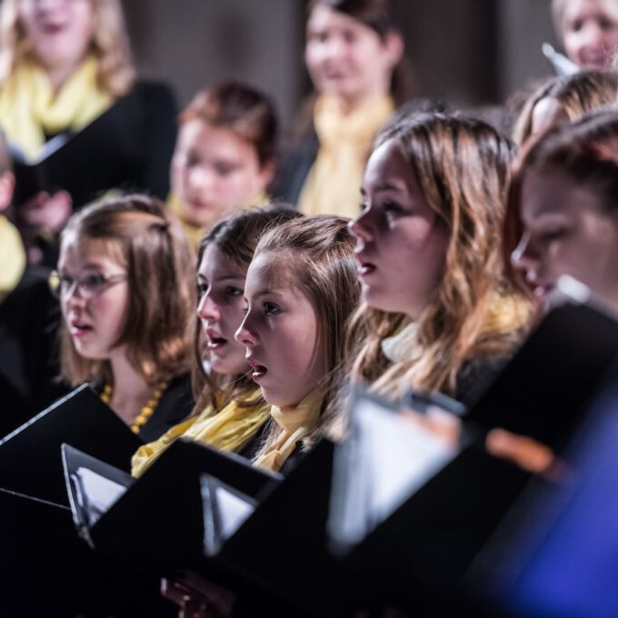 Weihnachtsliedersingen Des Mädchen- Und Frauenchores In Der Leipziger Peterskirche