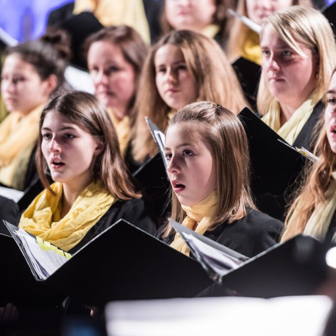 Weihnachtsliedersingen Des Mädchen- Und Frauenchores In Der Leipziger Peterskirche