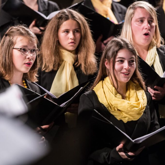 Weihnachtsliedersingen Des Mädchen- Und Frauenchores In Der Leipziger Peterskirche