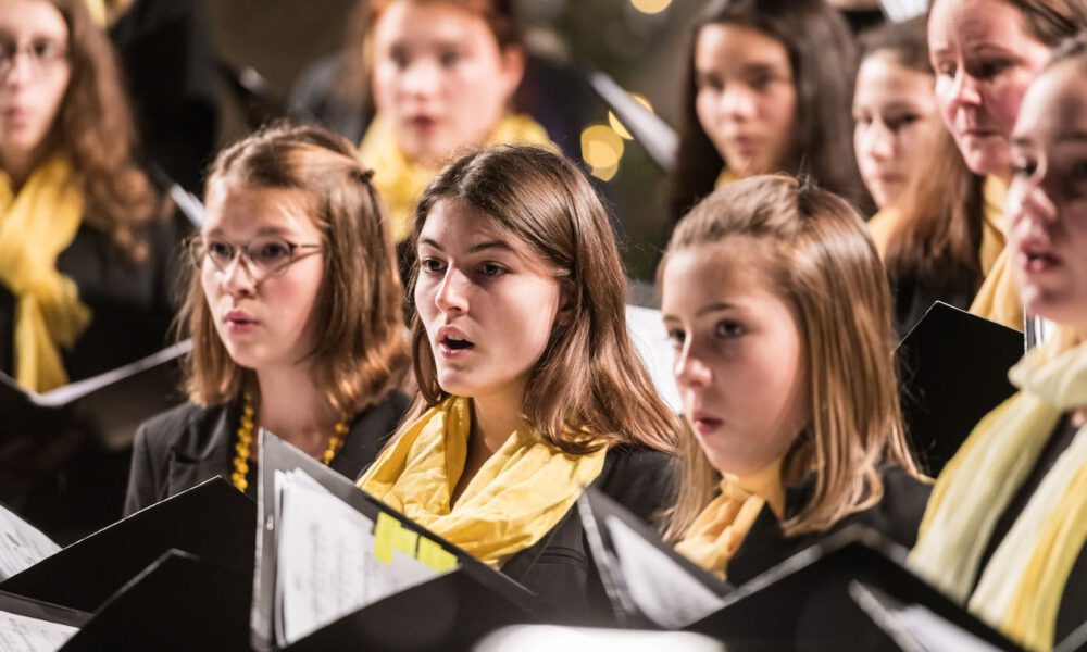 Weihnachtsliedersingen Des Mädchen- Und Frauenchores In Der Leipziger Peterskirche