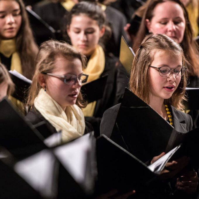 Weihnachtsliedersingen Des Mädchen- Und Frauenchores In Der Leipziger Peterskirche