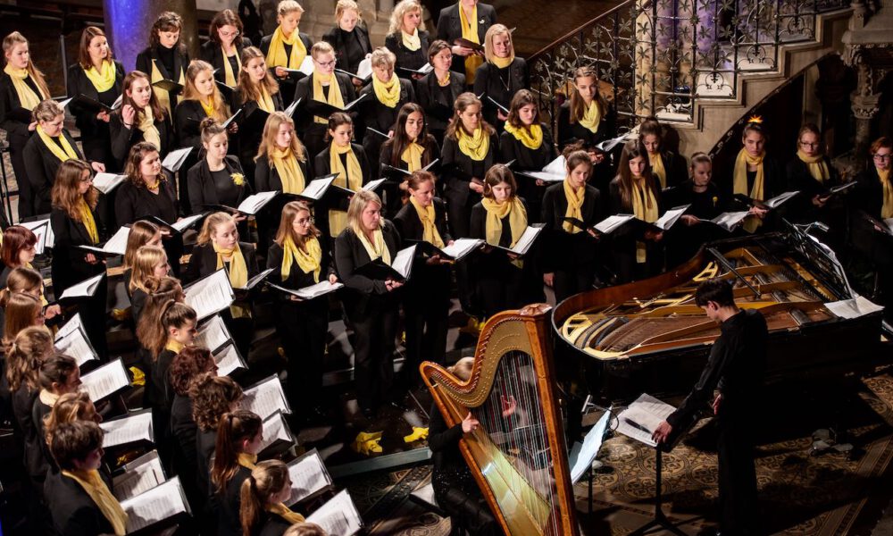 Traditionelles Weihnachtsliedersingen In Der Peterskirche Leipzig