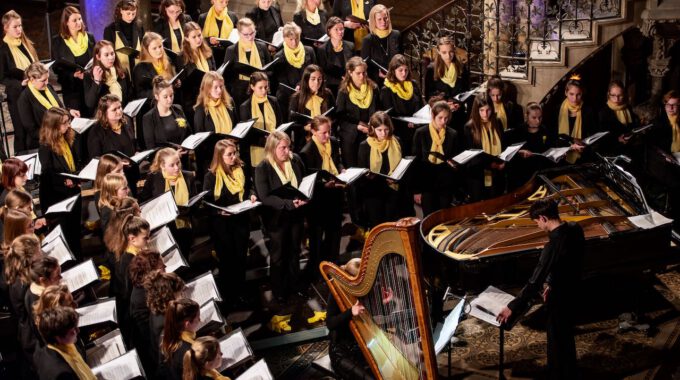 Traditionelles Weihnachtsliedersingen in der Peterskirche Leipzig