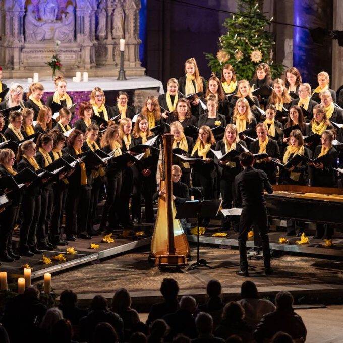 Traditionelles Weihnachtsliedersingen in der Peterskirche Leipzig