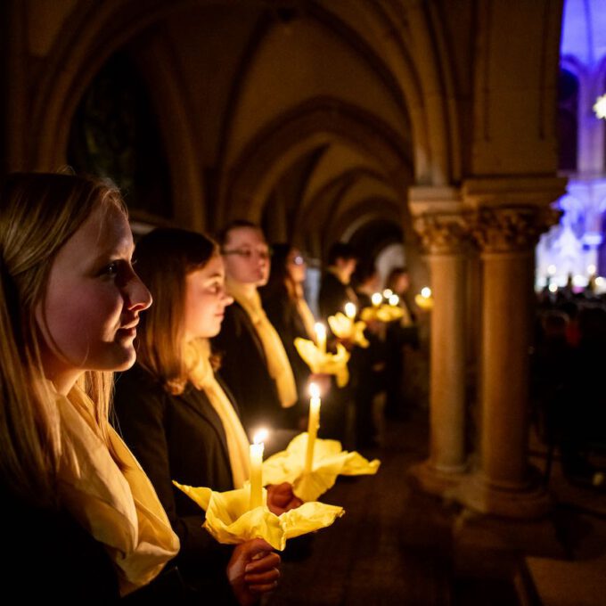 Traditionelles Weihnachtsliedersingen In Der Peterskirche Leipzig