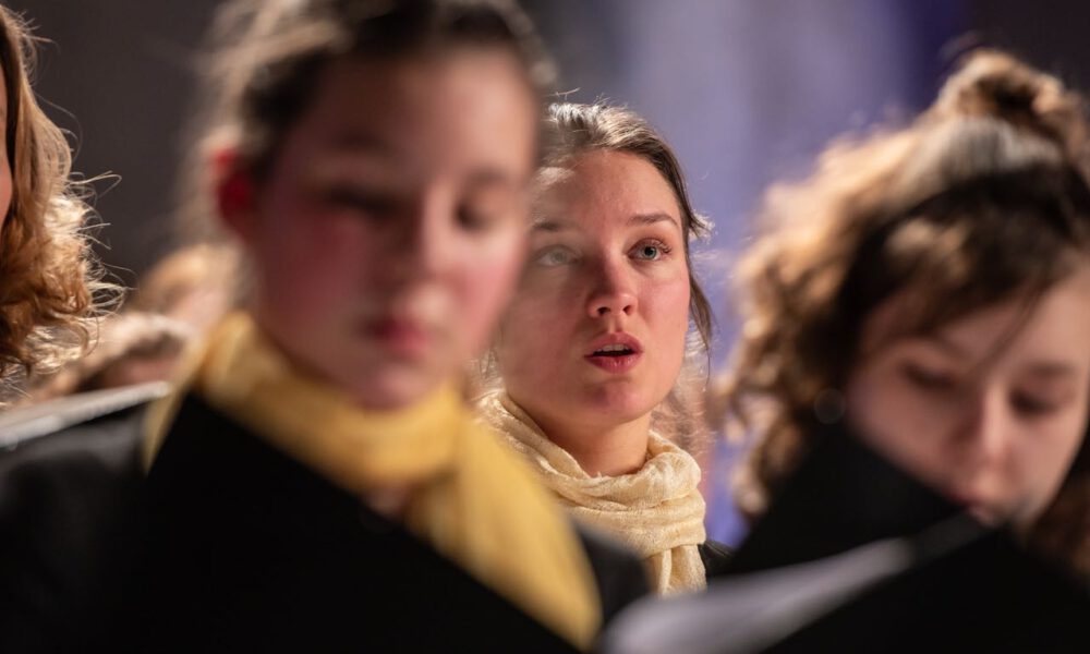 Traditionelles Weihnachtsliedersingen In Der Peterskirche Leipzig