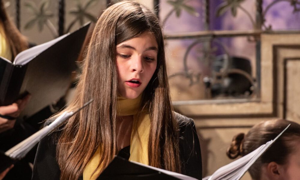 Traditionelles Weihnachtsliedersingen In Der Peterskirche Leipzig