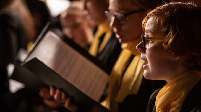 Traditionelles Weihnachtsliedersingen In Der Peterskirche Leipzig