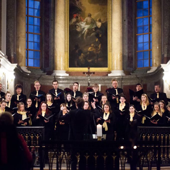 Weihnachtsmusik Des Diakonischen Werkes Mit Mädchen-, Frauen- Und Kammerchor Der Schola Cantorum Leipzig