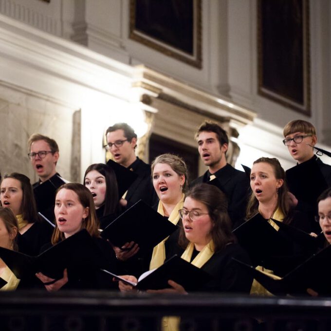 Weihnachtsmusik Des Diakonischen Werkes Mit Mädchen-, Frauen- Und Kammerchor Der Schola Cantorum Leipzig