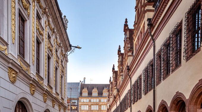 Alte Handelsbörse Und Altes Rathaus Leipzig