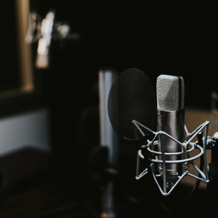 Kondensator-Mikrofon In Einem Aufnahmestudio
