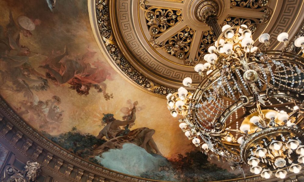 Kronleuchter Im Palais Garnier In Paris