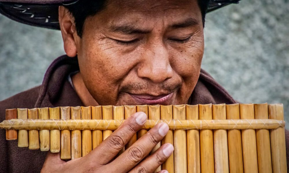 Ein Musiker Spielt Panflöte