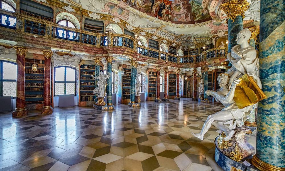 Rokokosaal im Kloster Wiblingen