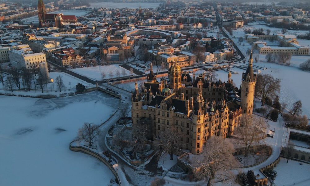 Schweriner Schloss: Luftaufnahme Im Winter